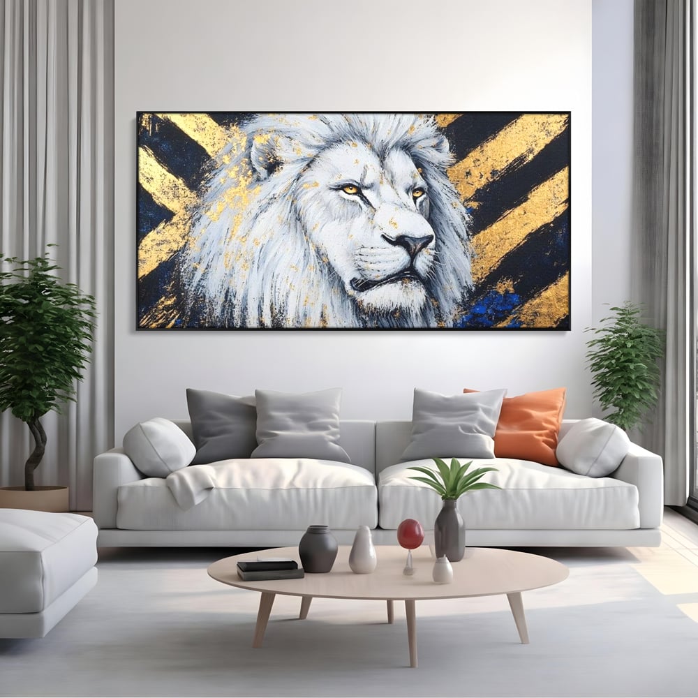 Tablou canvas cu tablou canvas cu leu alb si accente aurii, in rama de aluminiu negru, pe perete intr-un living